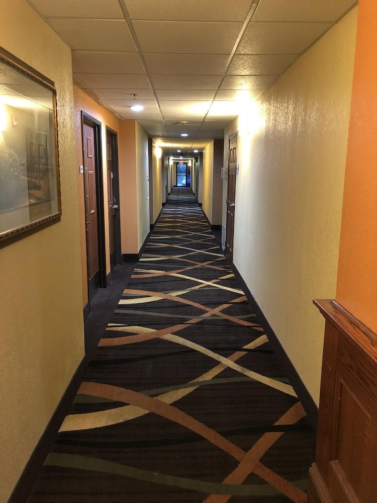 Quality Inn & Suites Muskogee Esterno foto